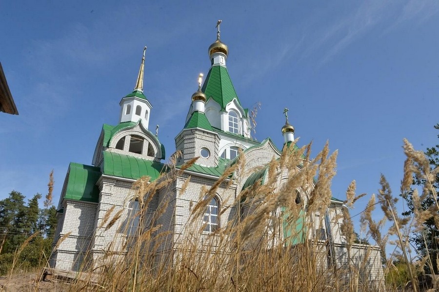 Воронежская епархия через суд узаконила построенный храм в Краснолесном