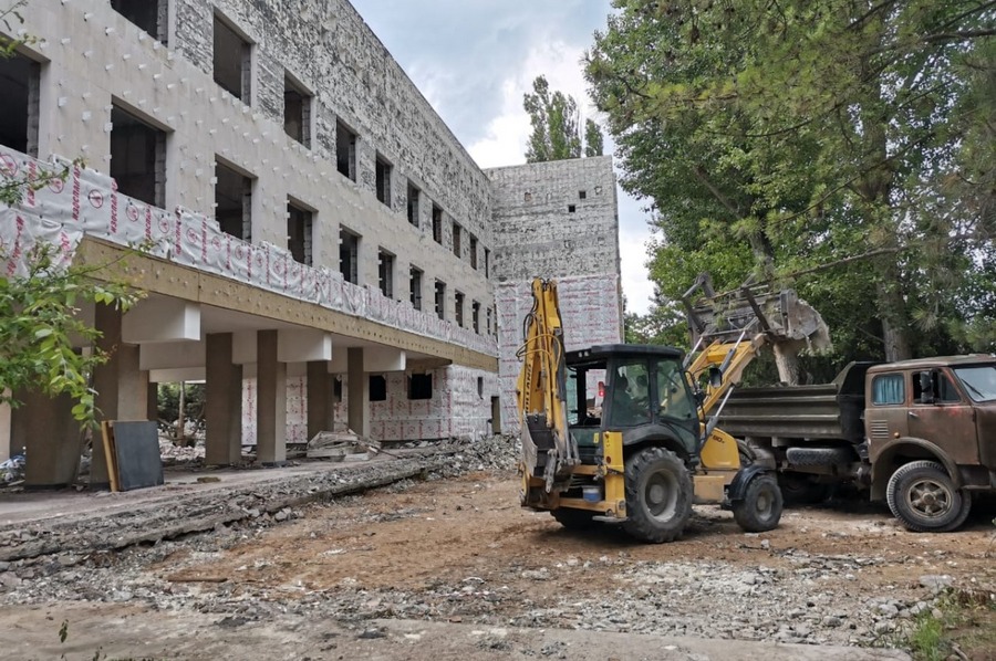 Белгородский губернатор мечтает о запуске крымского санатория «Бригантина» за 2 млрд рублей в следующем году
