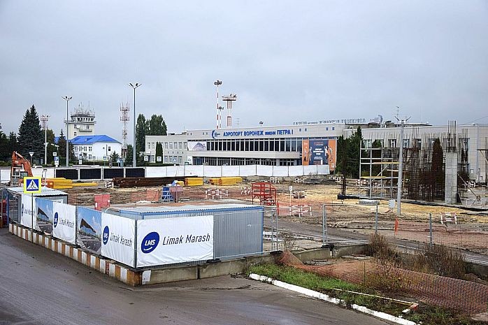 Транспортная прокуратура уличила аэропорт Воронежа и подрядчика нового терминала в нарушении прав работников
