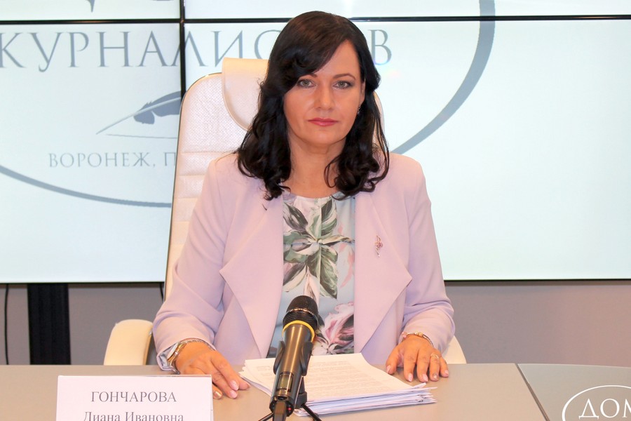 Глава воронежской Госжилинспекции Диана Гончарова покинет правительство в начале ноября