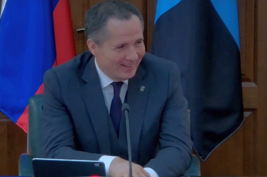 Белгородский губернатор начал мотивировать подчиненных угрозами казни на Соборной площади