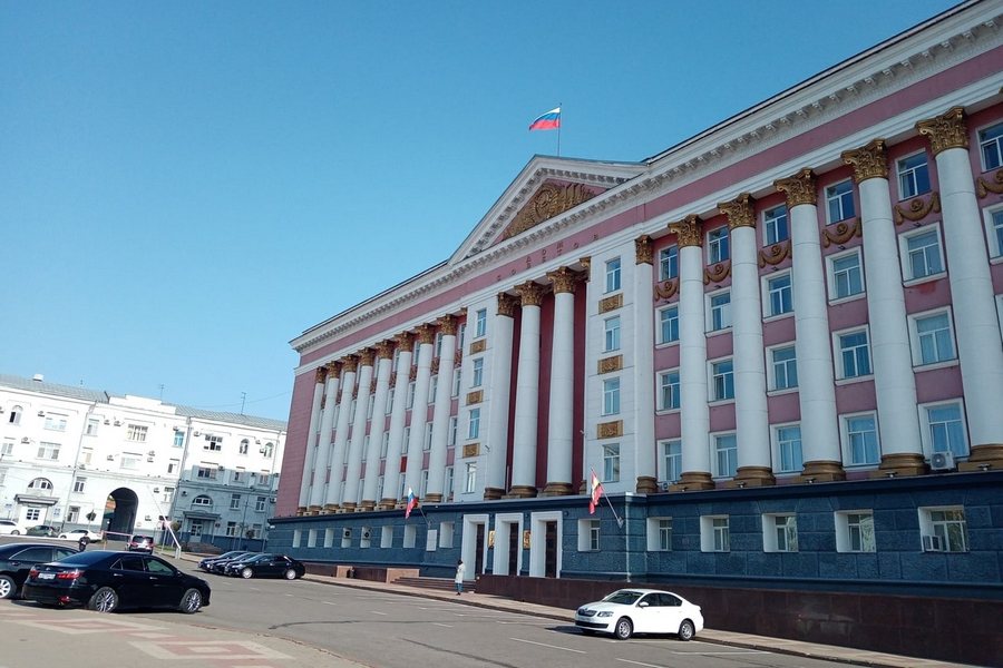 Преобразованные курские министерства по ЖКХ и «социалке» сохранили своих начальников