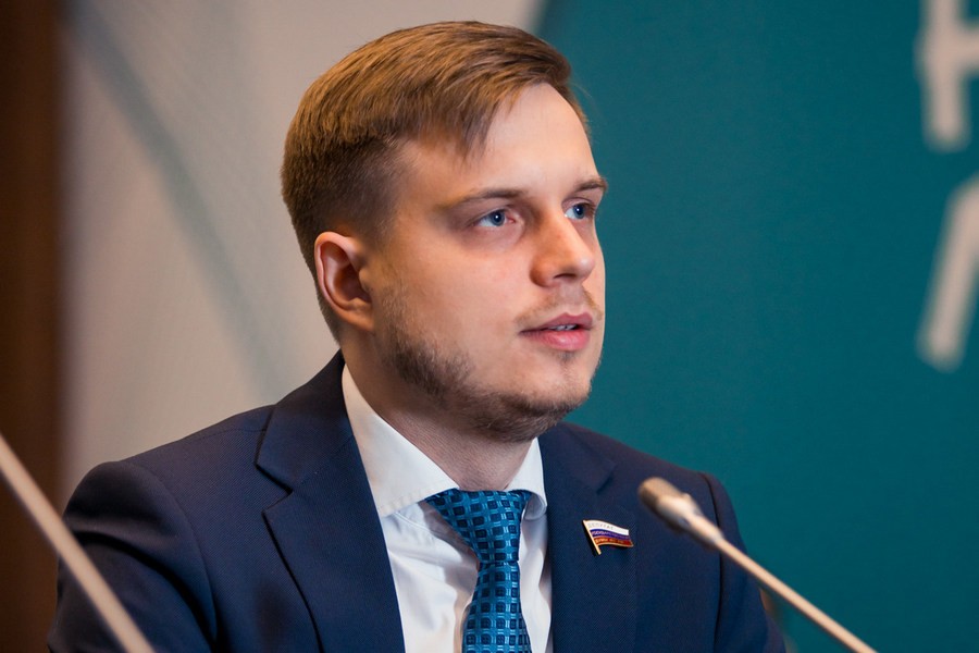 Депутат Госдумы от Воронежской области просит разблокировать Twitter после его покупки Илоном Маском