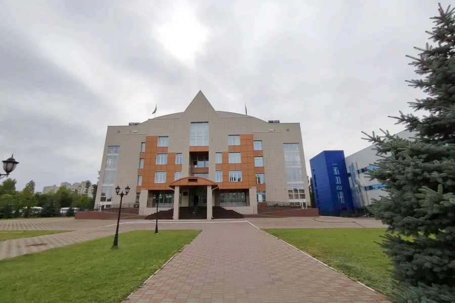 Бывший воронежский прокурор получил условный срок за попытку обмана бизнесмена