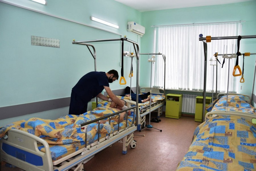 Воронежский губернатор Александр Гусев анонсировал открытие пяти дневных стационаров для реабилитации участников СВО