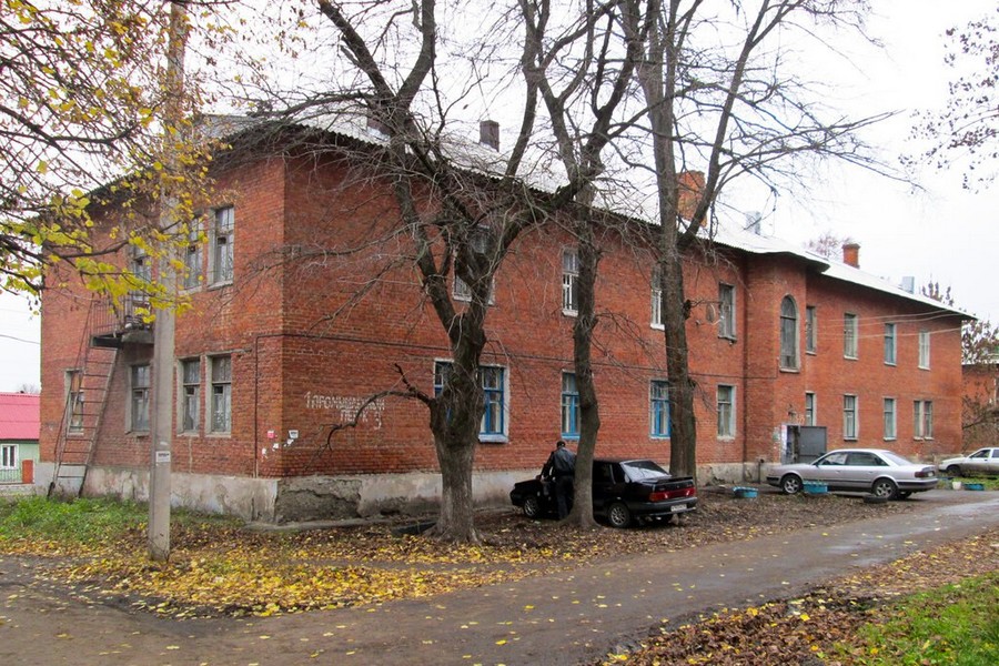 Курский губернатор поручил срочно скорректировать планы по реновации микрорайона Волокно на 2,5 млрд рублей