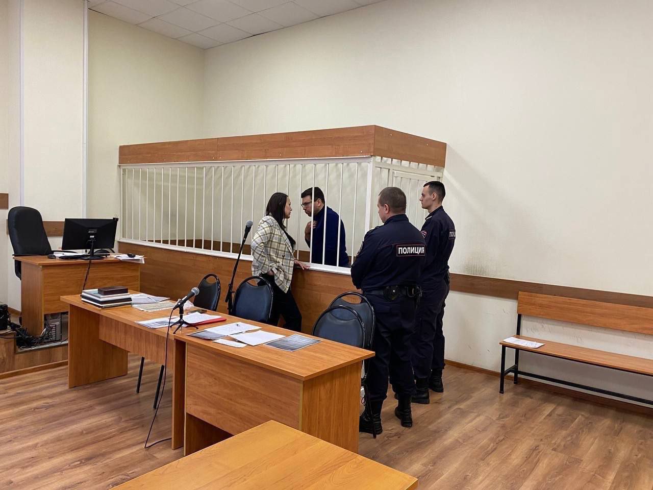 Обвиняемый в получении взятки в виде дорогого автомобиля бывший мэр Белгорода отрицает свою вину