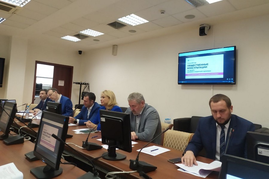 Дешевые кредиты, стабильность и субсидирование ставок в приграничье – о чем черноземный бизнес попросил ЦБ 