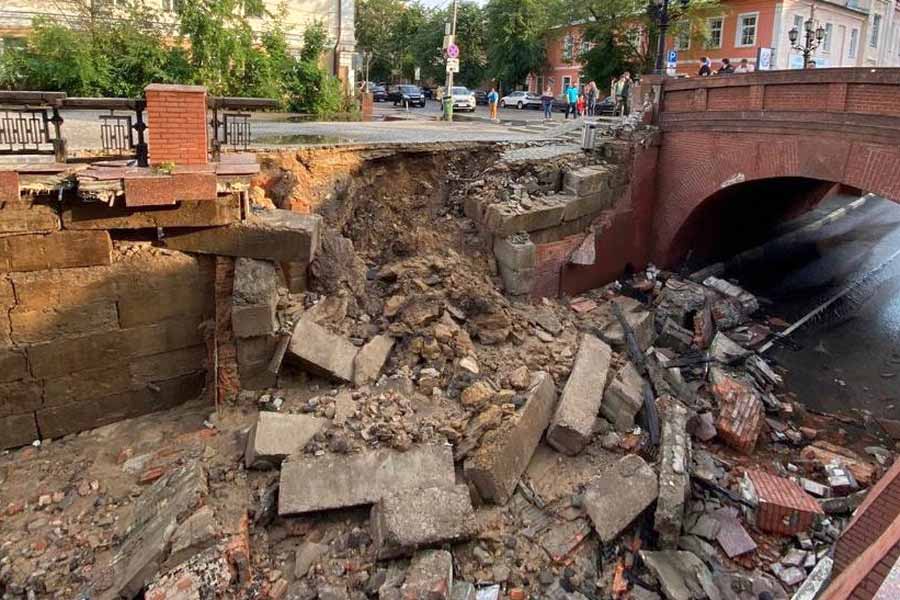 Безволие и бюрократия привели к катастрофе с Каменным мостом