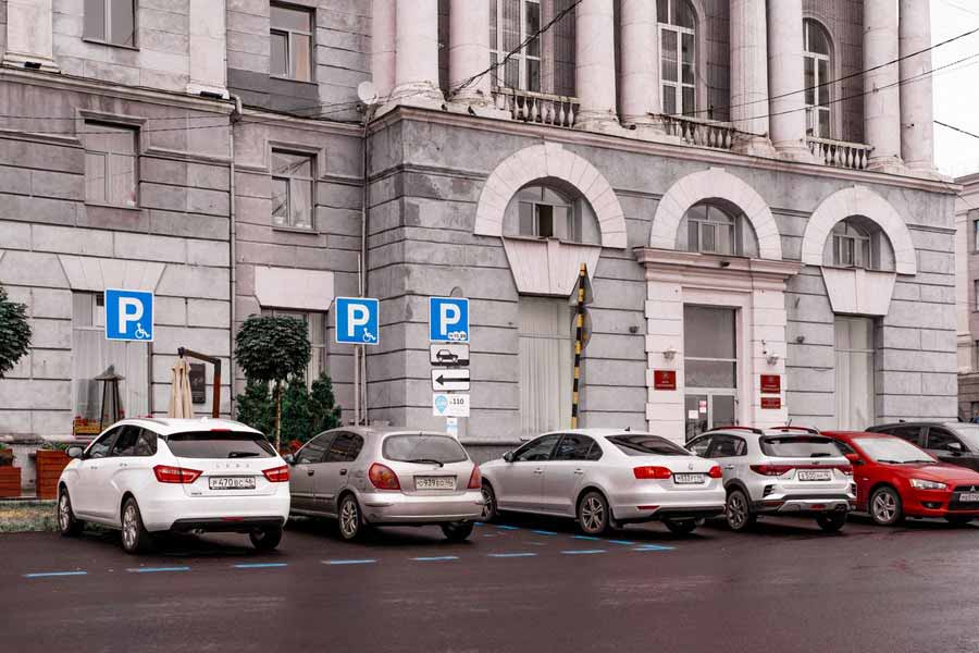 В конце июня в Курске заработают платные парковки