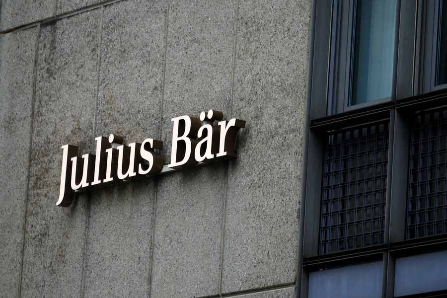 Крупнейший швейцарский банк Julius Baer закроет счета российских клиентов