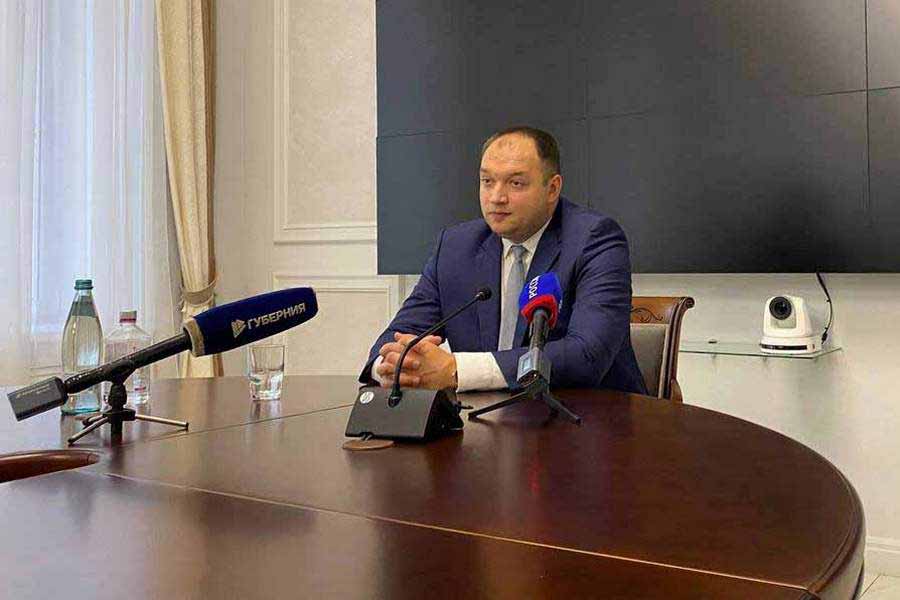 Бывший глава департамента ЖКХ Максим Зацепин уже почти месяц официально работает замдиректора «Воронежэнерго»