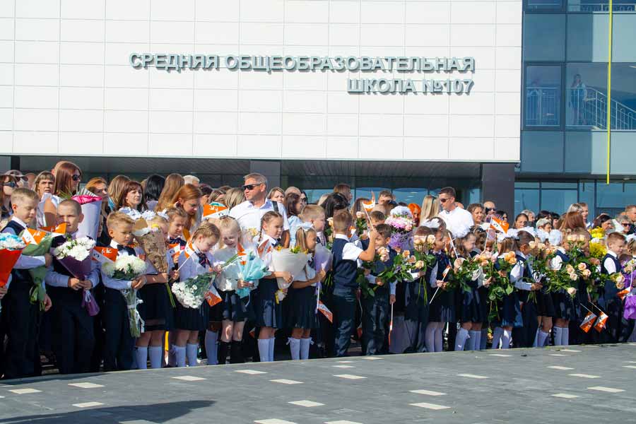В микрорайоне «Ключи» в Воронеже открыли новую школу на 1,5 тысячи учеников