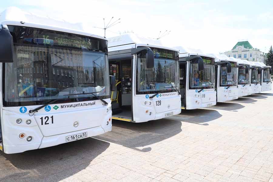 Орловский автобусный парк пополнится новыми маршрутками за счет 400-миллионного кредита
