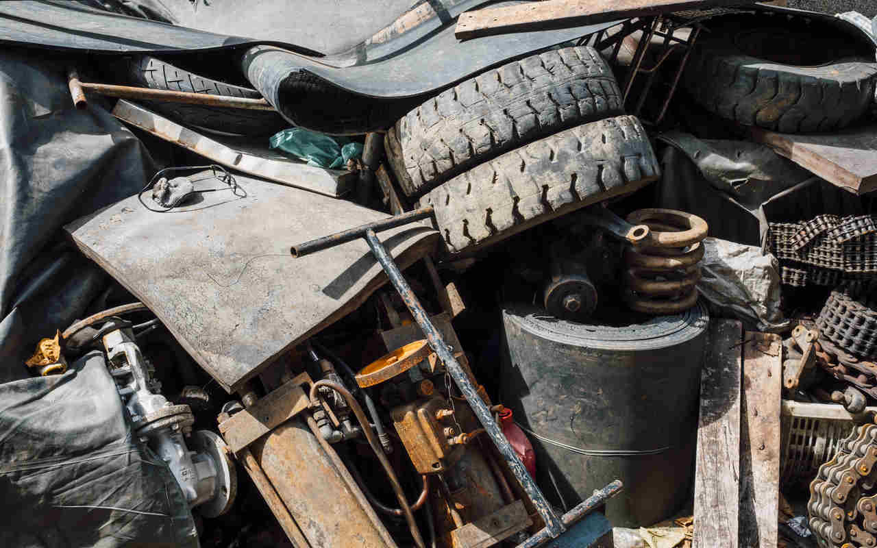 В Орловской области регоператор и мусоросортировочный комплекс попались на складировании тысяч тонн отходов